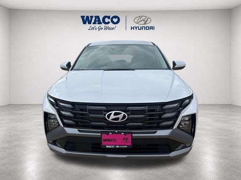 Used 2026 Hyundai Tucson SE FWD image 2