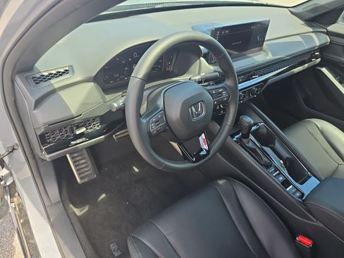 Used 2023 Honda Accord Sport image 15