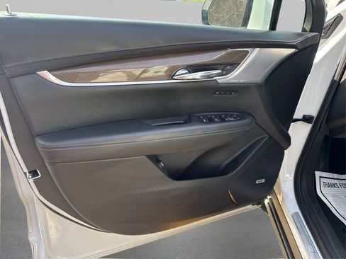 Used 2023 Cadillac XT6 Sport w/ Platinum Package AWD/4WD image 24