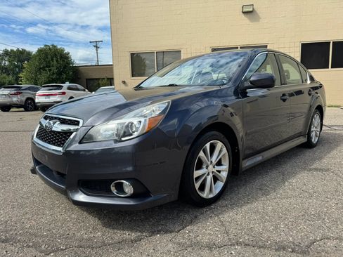 Used 2013 Subaru Legacy 2.5i Limited AWD/4WD image 3