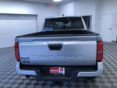 Used 2024 Toyota Tacoma TRD Off-Road image 6