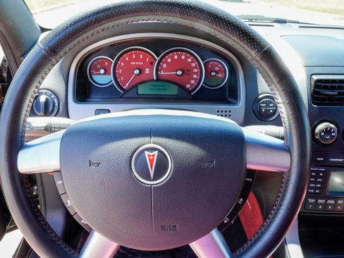 Used 2004 Pontiac GTO RWD image 13
