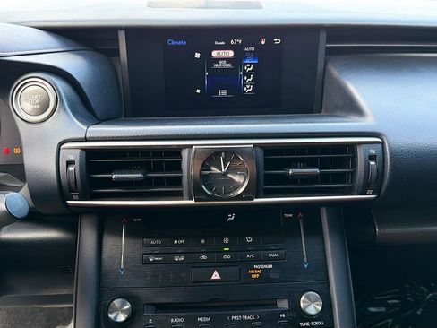 Used 2017 Lexus IS 200t 200t image 30