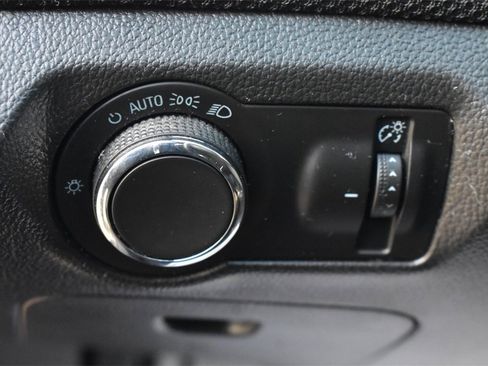 Used 2016 Chevrolet Cruze LT image 23