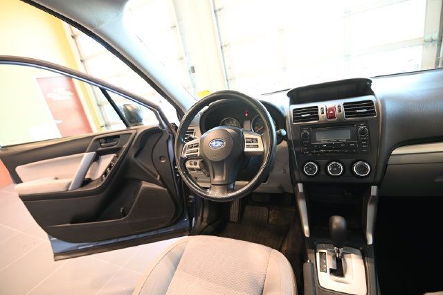 Used 2015 Subaru Forester 2.5i AWD/4WD image 23