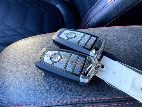 Used 2023 Ford Escape ST-Line Elite w/ Premium Technology Package image 10