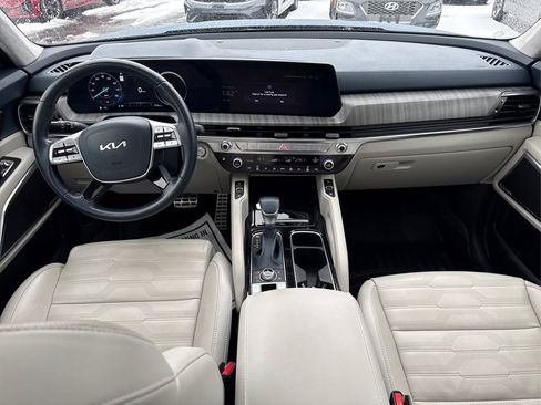 Used 2024 Kia Telluride SX Prestige w/ Towing Package image 24