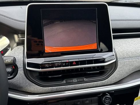 New 2026 Jeep Compass Latitude image 30