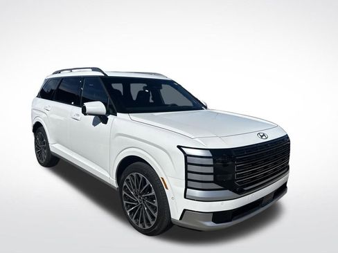 Used 2026 Hyundai Palisade Calligraphy image 3