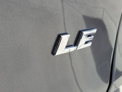 Certified 2025 Toyota RAV4 XLE AWD/4WD image 9