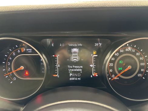 Used 2020 Jeep Wrangler Unlimited Sahara image 21