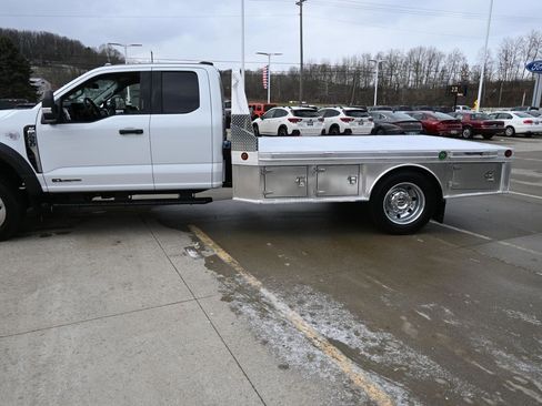 Used 2024 Ford F550 2WD SuperCab Super Duty w/ XLT Value Package image 16