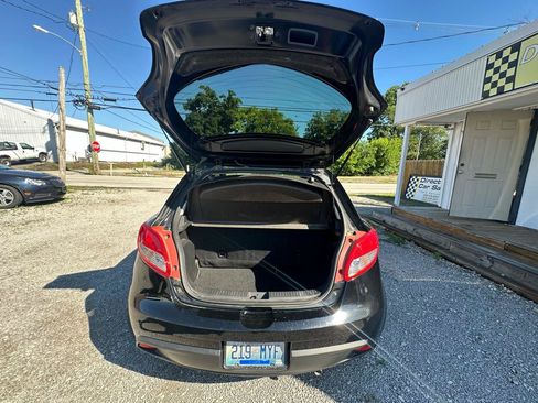 Used 2013 MAZDA MAZDA2 Sport FWD image 9