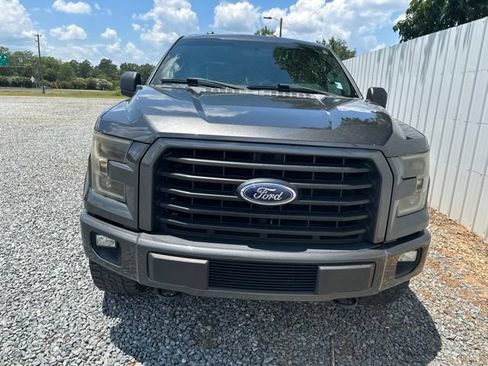 Used 2017 Ford F150 XLT w/ Equipment Group 302A Luxury AWD/4WD image 8