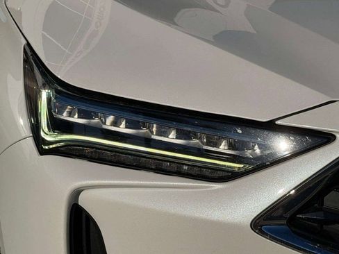 Used 2023 Acura MDX FWD w/ Technology Package image 9