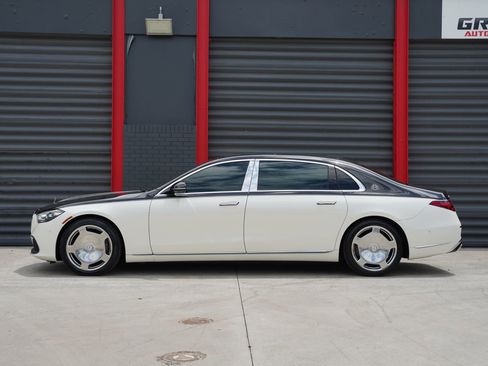 Used 2021 Mercedes-Benz Maybach S 580 4MATIC image 9