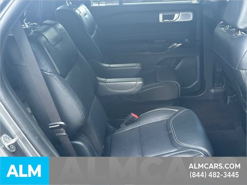 Used 2023 Ford Explorer ST w/ Equipment Group 401A AWD/4WD image 17