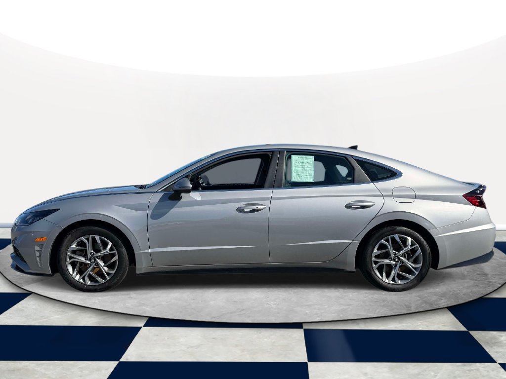 Certified 2023 Hyundai Sonata SEL FWD image 3