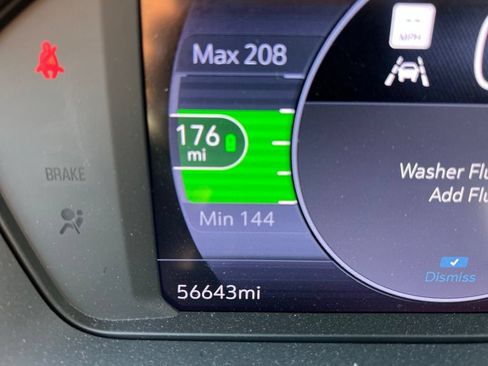 Used 2022 Chevrolet Bolt EUV Premier w/ Launch Edition FWD image 15