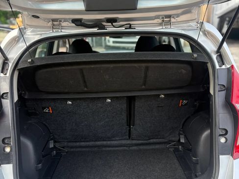 Used 2014 Nissan Versa Note SV FWD image 13