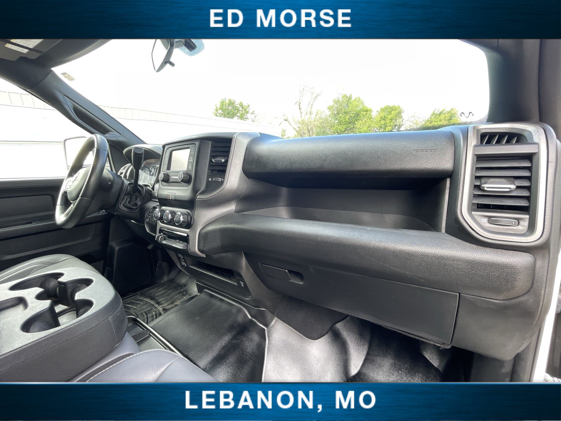 Used 2024 RAM 3500 Tradesman w/ Chrome Appearance Group AWD/4WD image 27