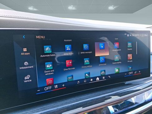 New 2026 BMW 750e xDrive w/ Executive Package image 22