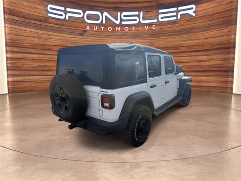 Used 2019 Jeep Wrangler Unlimited Sport image 6
