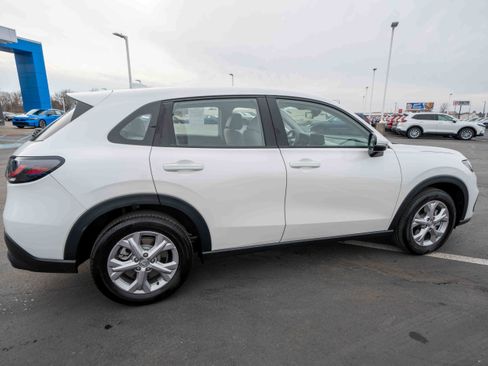 Used 2025 Honda HR-V LX image 6