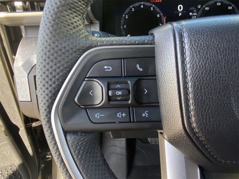 Used 2025 Toyota Tacoma TRD Sport image 21