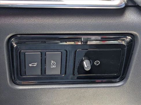 Used 2020 Jaguar F-PACE R-Sport AWD/4WD image 9