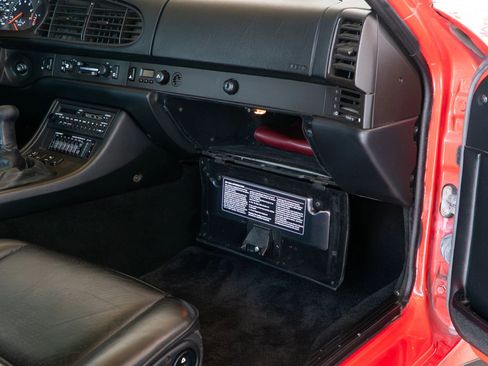 Used 1989 Porsche 944 Turbo image 81