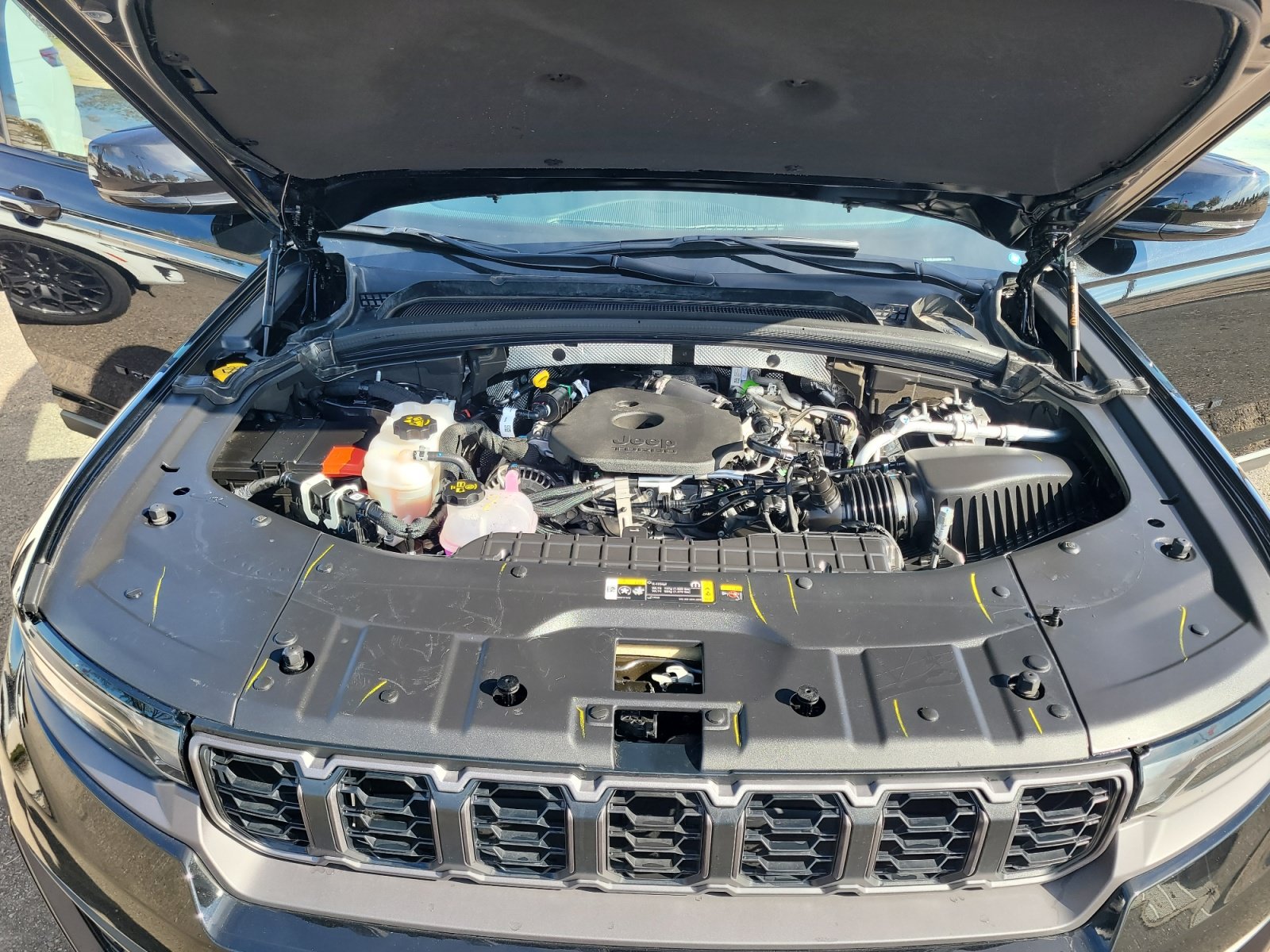 New 2026 Jeep Grand Cherokee Altitude AWD/4WD image 21
