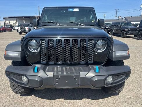Used 2023 Jeep Wrangler Unlimited w/ Cold Weather Group AWD/4WD image 2