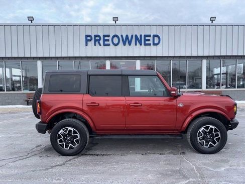 Used 2023 Ford Bronco Outer Banks image 2