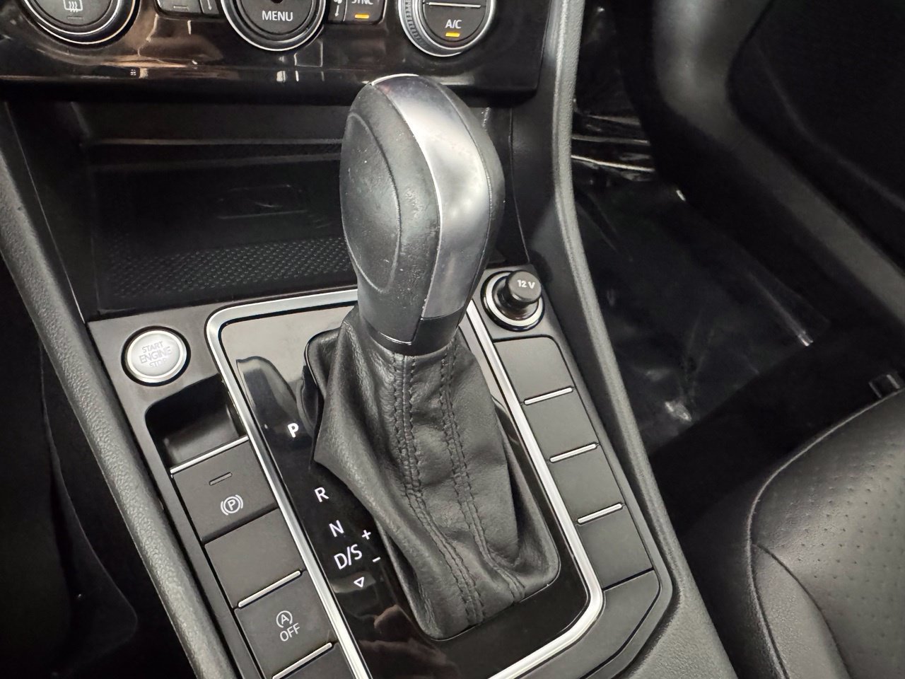 Used 2020 Volkswagen Jetta SEL FWD image 26