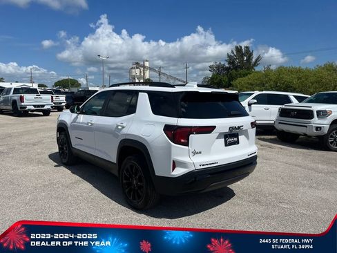 New 2026 GMC Terrain Elevation w/ Black Edition FWD image 5