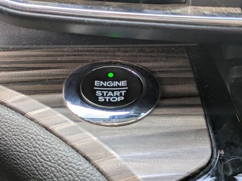 Used 2021 Ford Explorer Limited w/ Equipment Group 301A RWD image 34