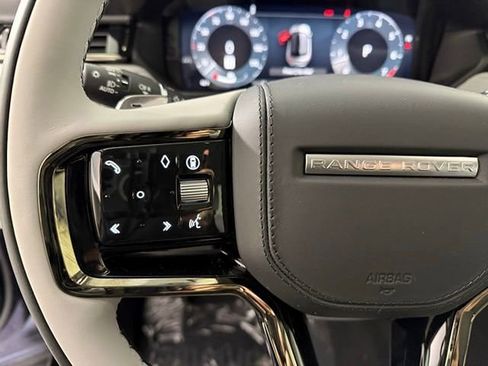 Used 2025 Land Rover Range Rover Velar S image 12