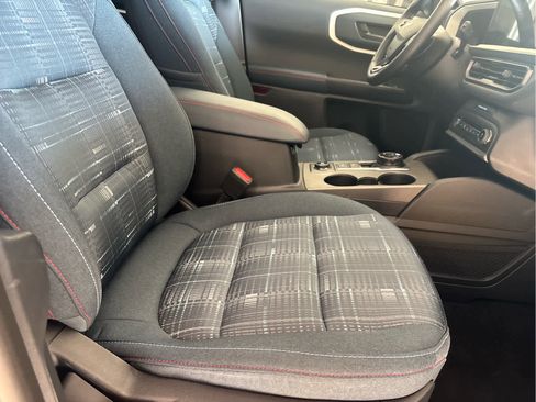 Used 2025 Ford Bronco Sport Heritage w/ Convenience Package image 39