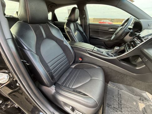 Used 2021 Toyota Avalon XSE image 13