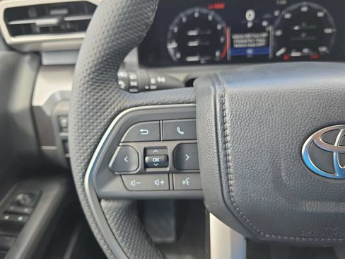 New 2026 Toyota Tacoma TRD Off-Road AWD/4WD image 13