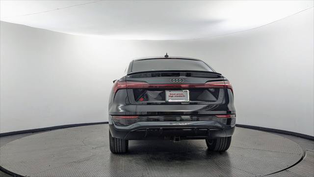 Used 2024 Audi Q8 e-tron Premium Plus w/ Premium Plus Package AWD/4WD image 7