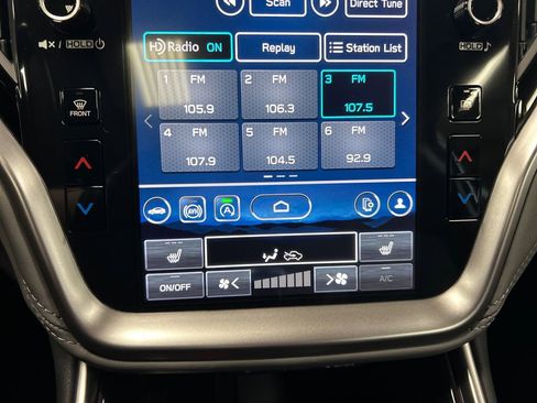 Used 2025 Subaru Outback Onyx Edition image 22