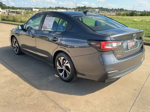 Used 2024 Subaru Legacy Premium image 7