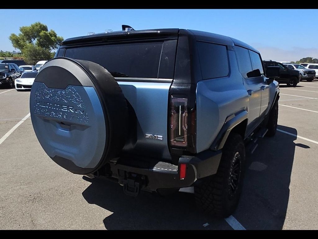 Used 2024 GMC Hummer EV 3X w/ Omega Edition AWD/4WD image 5