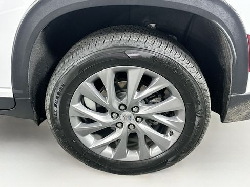 Used 2025 Buick Enclave Preferred FWD image 11
