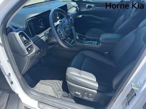 Certified 2023 Kia Sorento SX AWD/4WD image 9