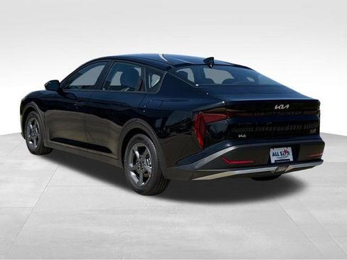 Used 2025 Kia K4 LXS image 7