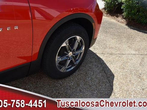 Used 2024 Chevrolet Blazer LT FWD image 13