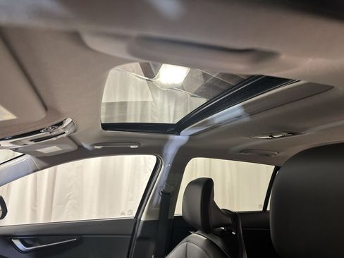 Certified 2025 Kia Niro SX Touring image 27